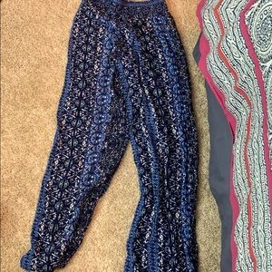 Forever 21 Blue Flowy/Stretchy Pants